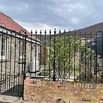 Дом отдыха Beck House *